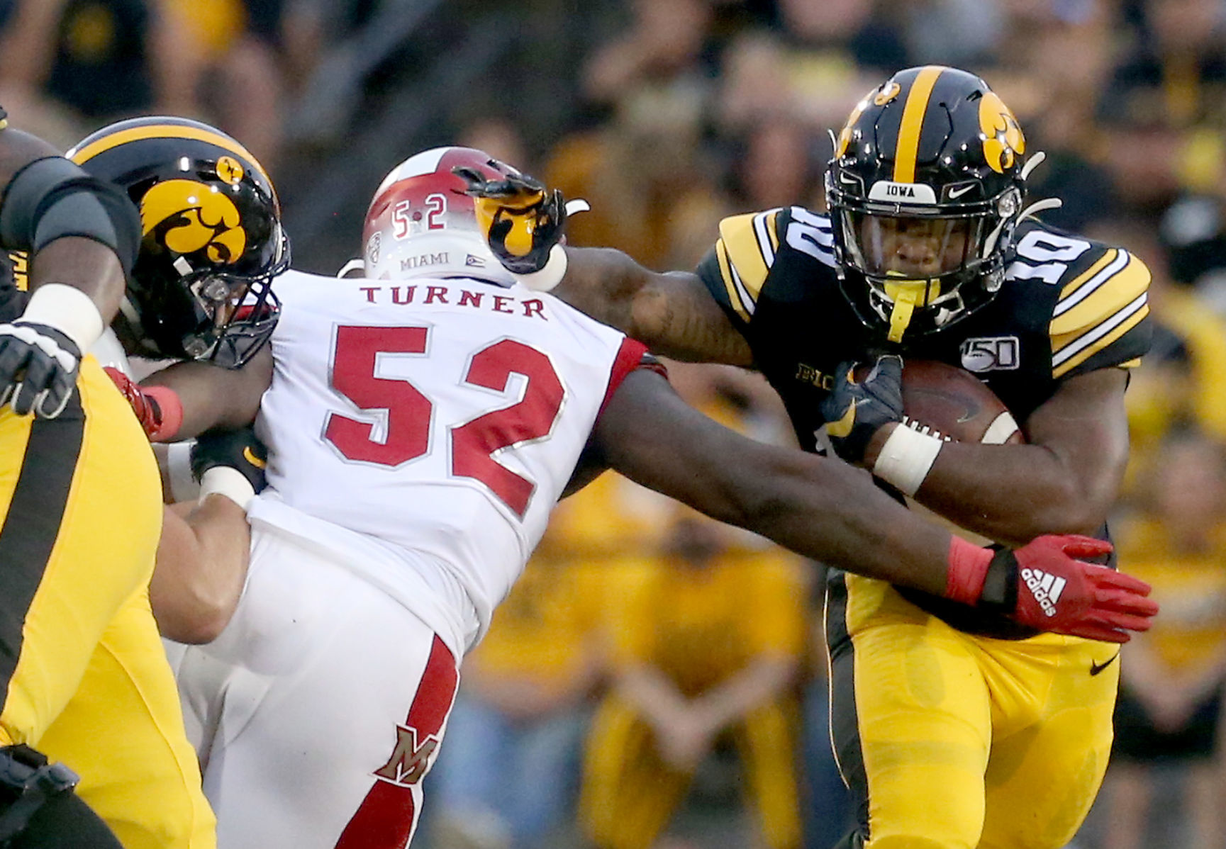 083119-qct-spt-iowa-miami-foot-005